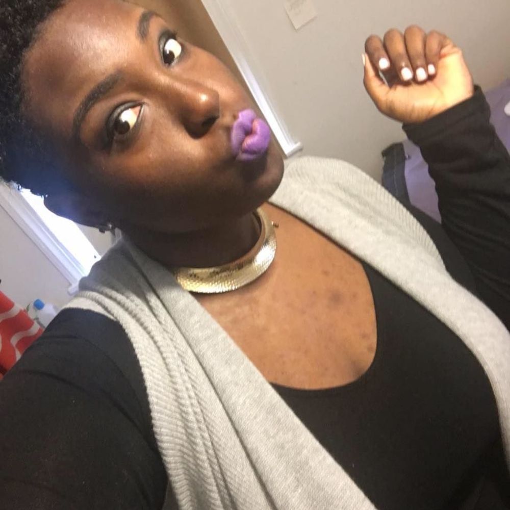 Meet your Posher, Leandra