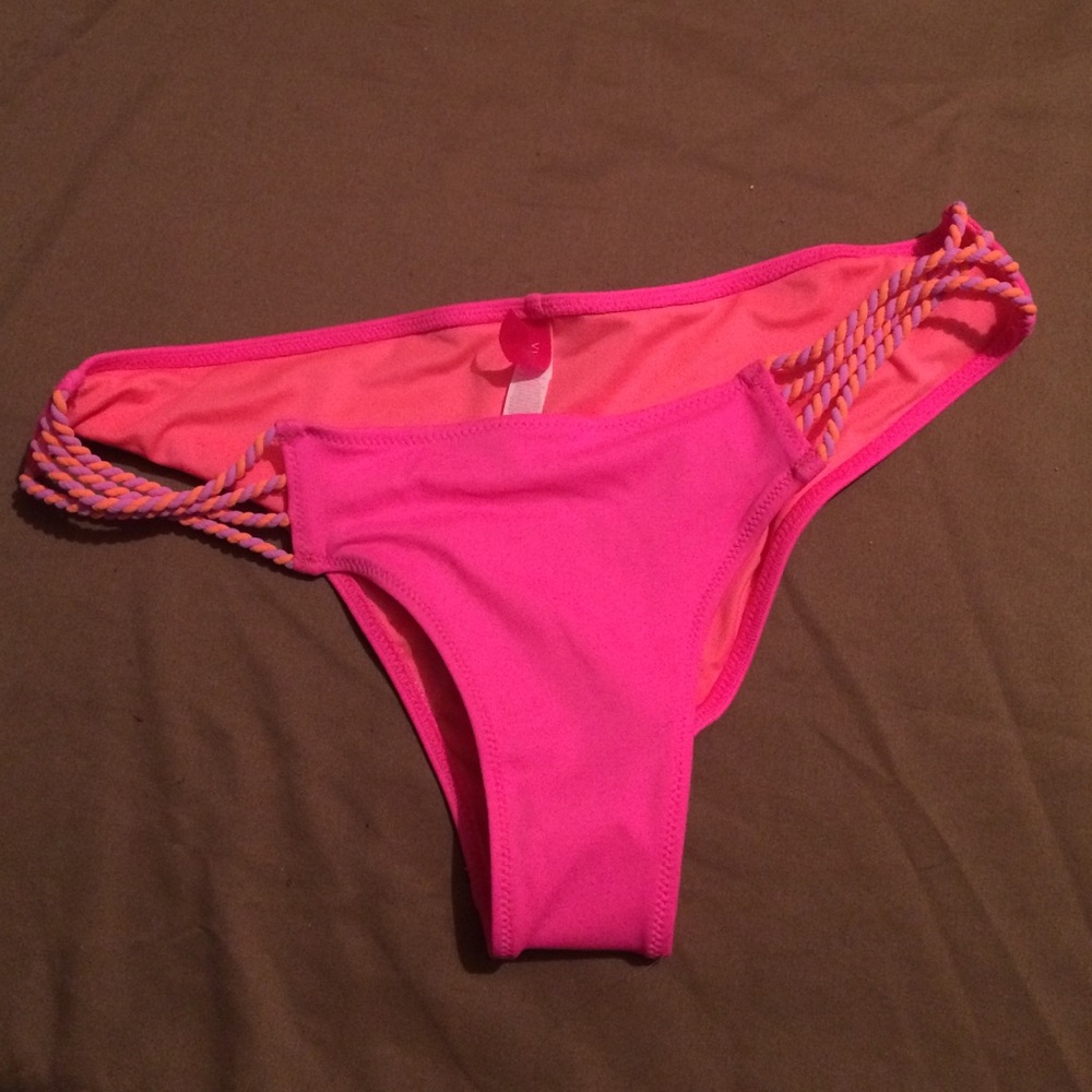 NEVER USED VS Bikini Bottoms