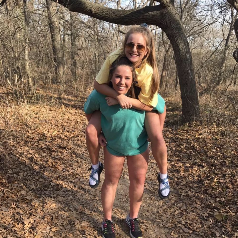 Meet your Posher, Hana