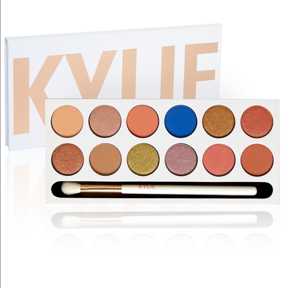 Kylie Cosmetics Other - BOGO FREE! Royal Peach Eyeshadow Palette