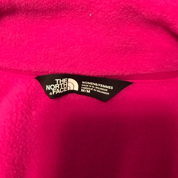 North face - Picture 3 of 4