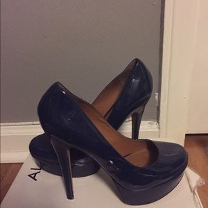 Paten leather Aldo blue shoes. Will include box