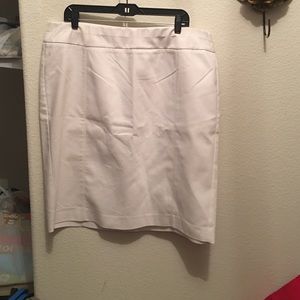 Size 20 white lane Bryant Skirt