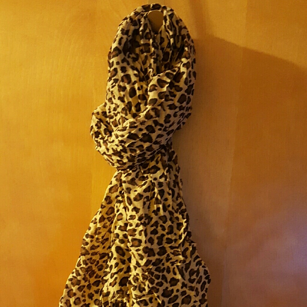 Animal print scarf