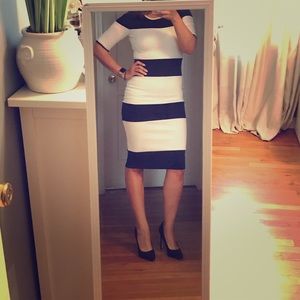 Fitted midi Windsor dress