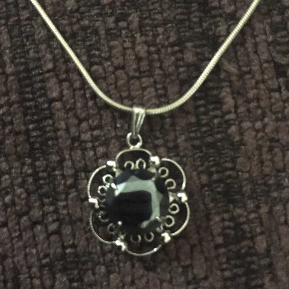 Sorrento Silver vintage so pretty . Delicate 🌺❤️