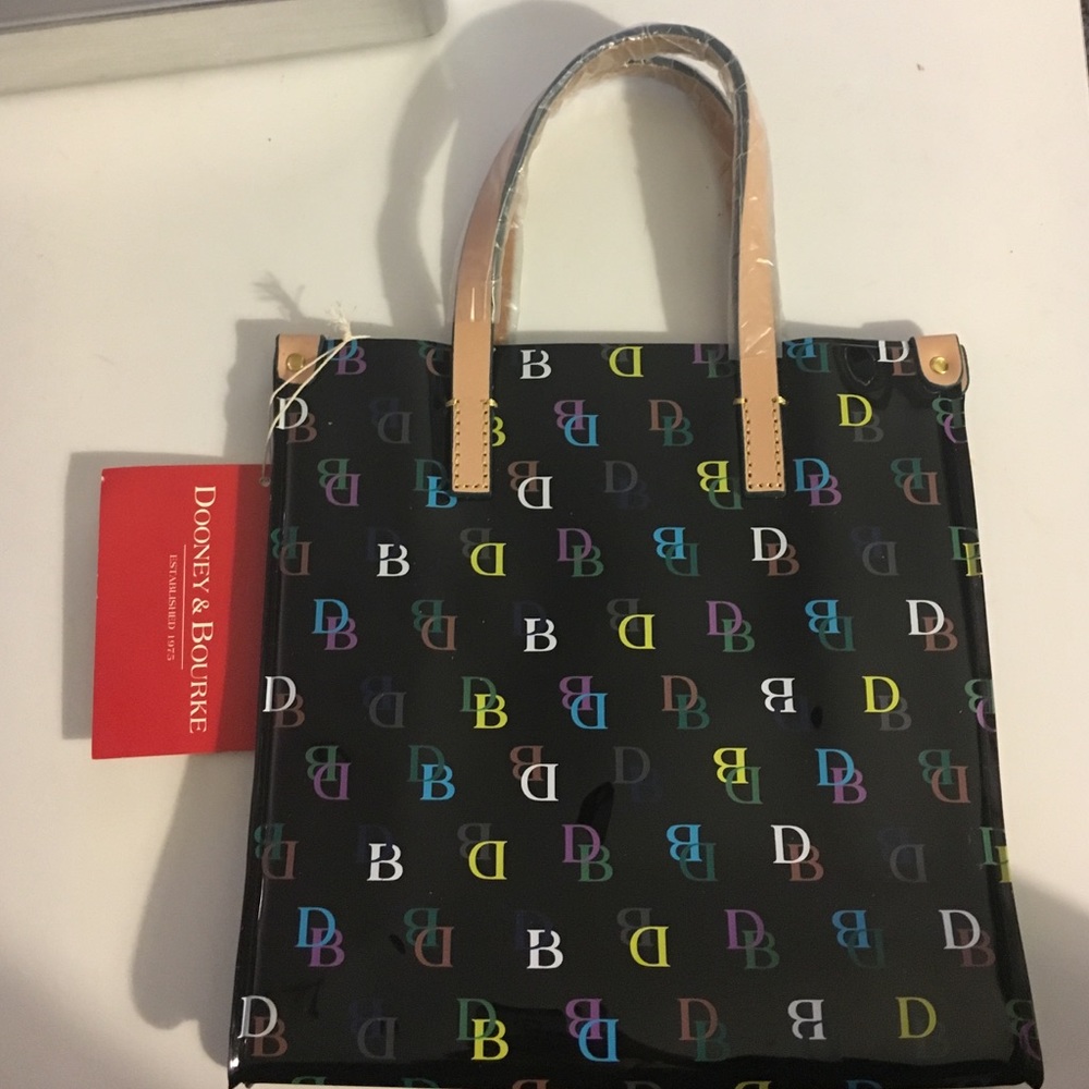 Dooney & Bourke vinyl lunch bag.