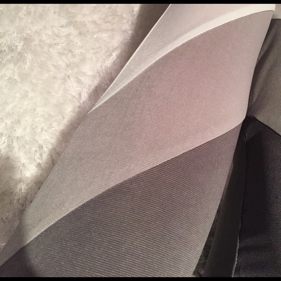 LAST 1 • workout legging yoga pants etc - Picture 3 of 5