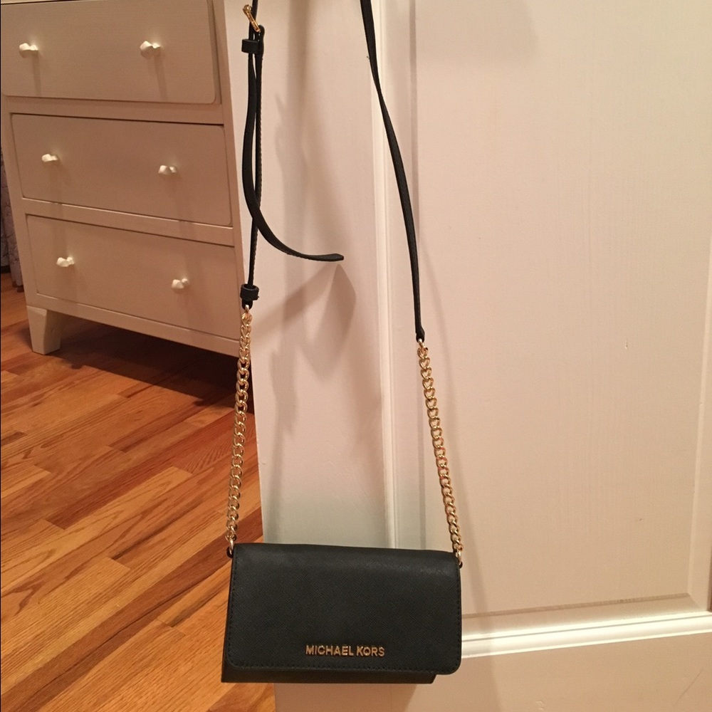 Authentic Michael Kors crossbody.