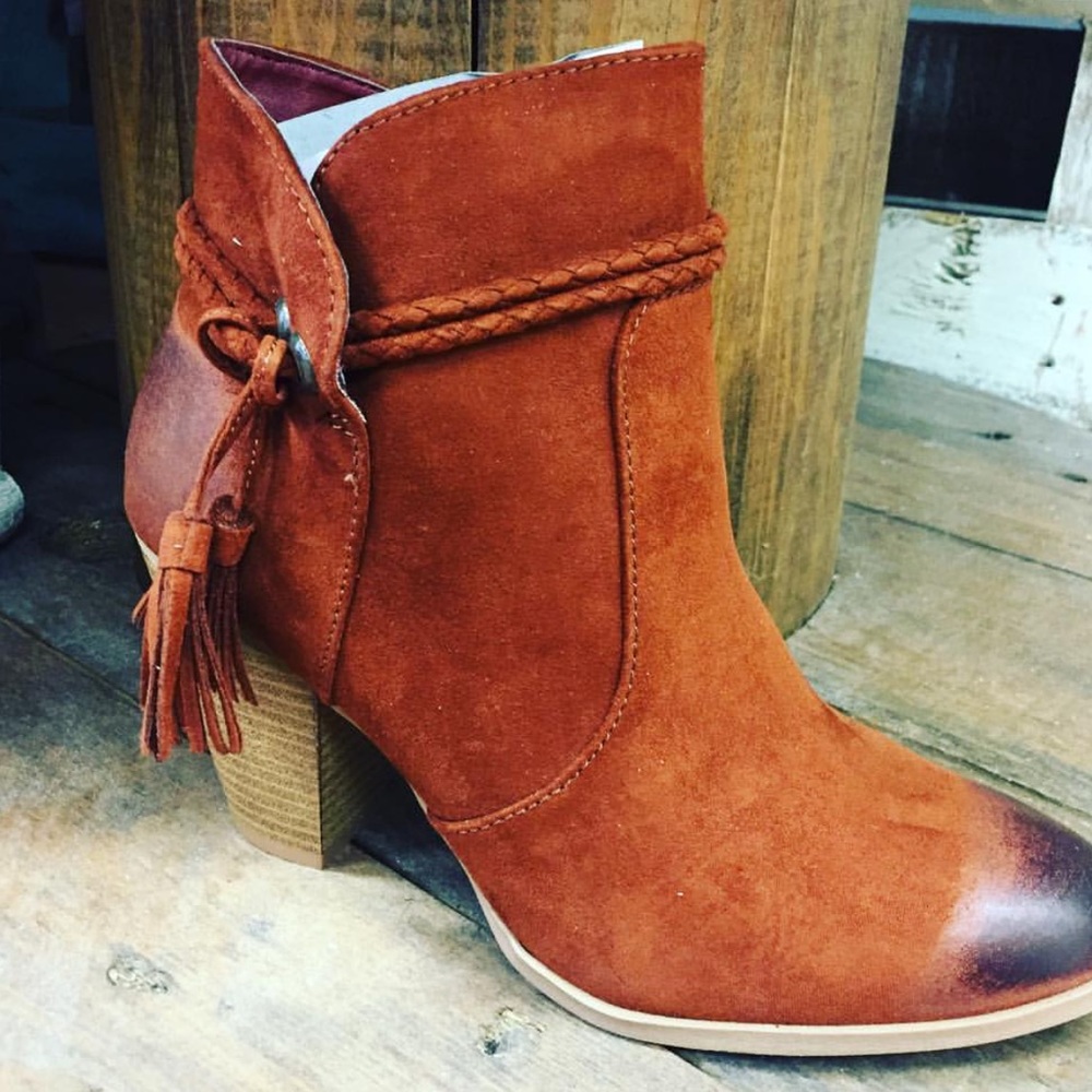 Rust Booties
