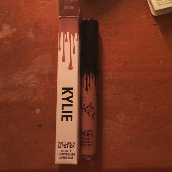 Kylie Cosmetics 'Exposed' Liquid Lippie - Picture 1 of 3