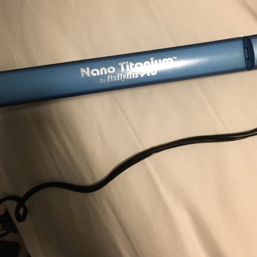 Nano titanium straightener