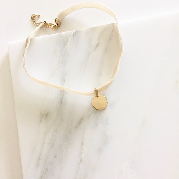 NWT || Ivory Gold Velvet Disc Charm Choker - Picture 2 of 3