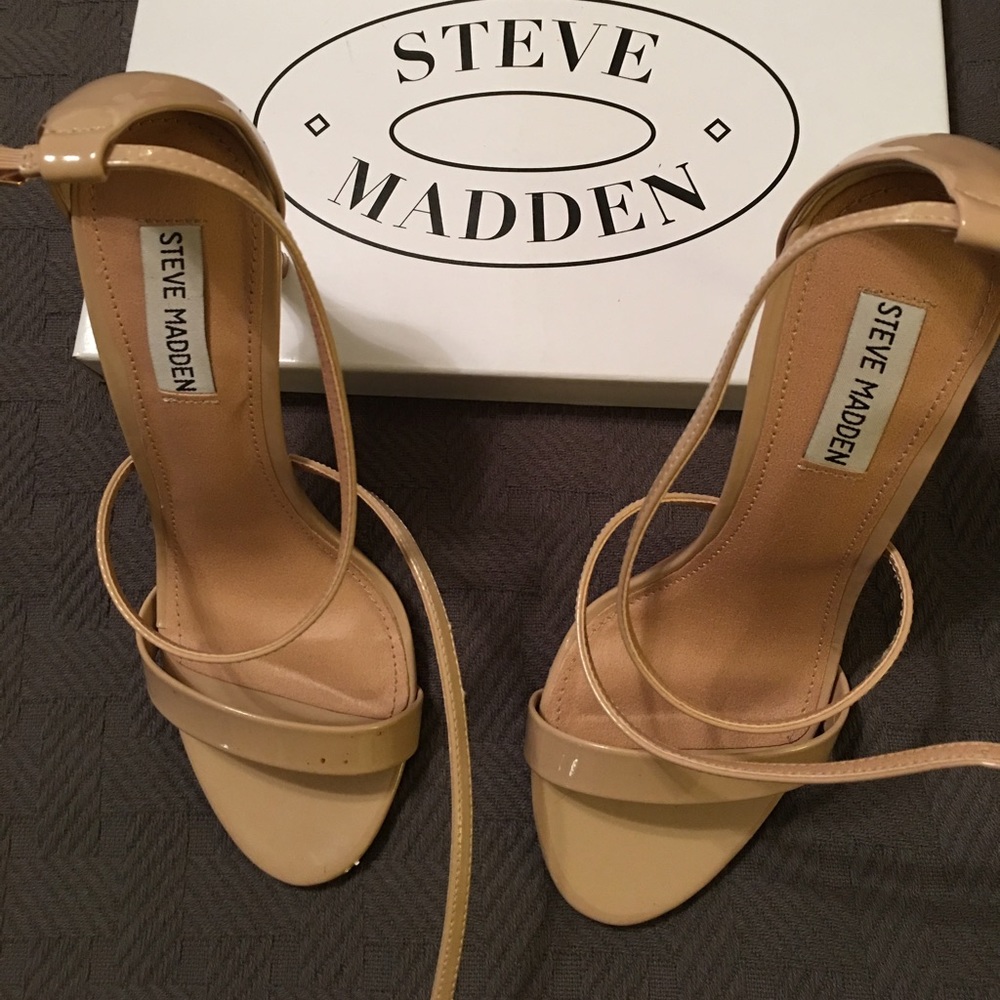 Steve Madden nude heel 3inch