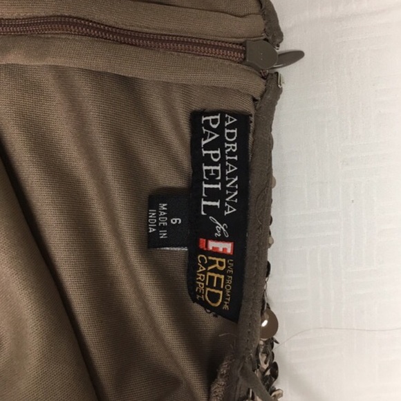 Adrianna Papell for E! Red Carpet - Picture 2 of 4