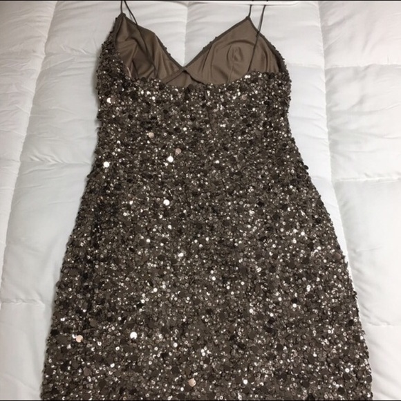 Adrianna Papell for E! Red Carpet - Picture 3 of 4