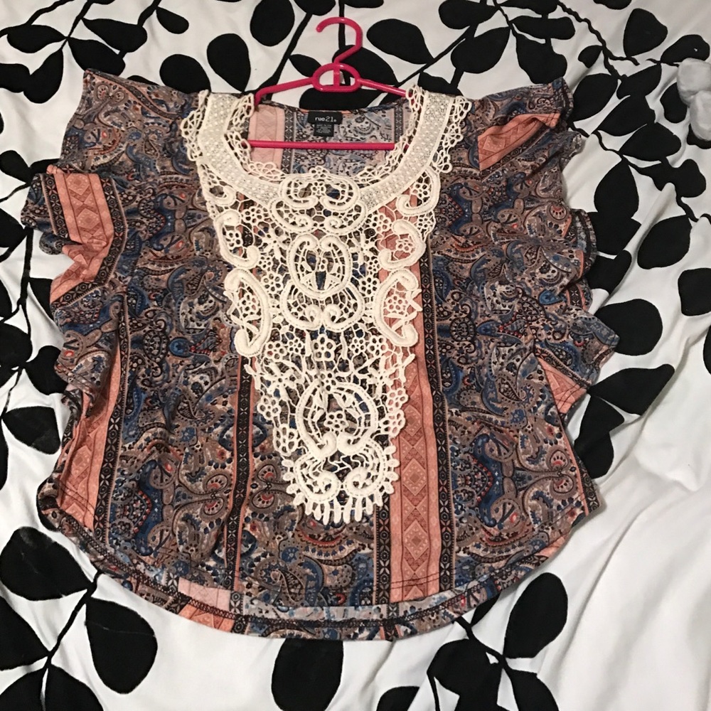 Very soft rue 21 shirt