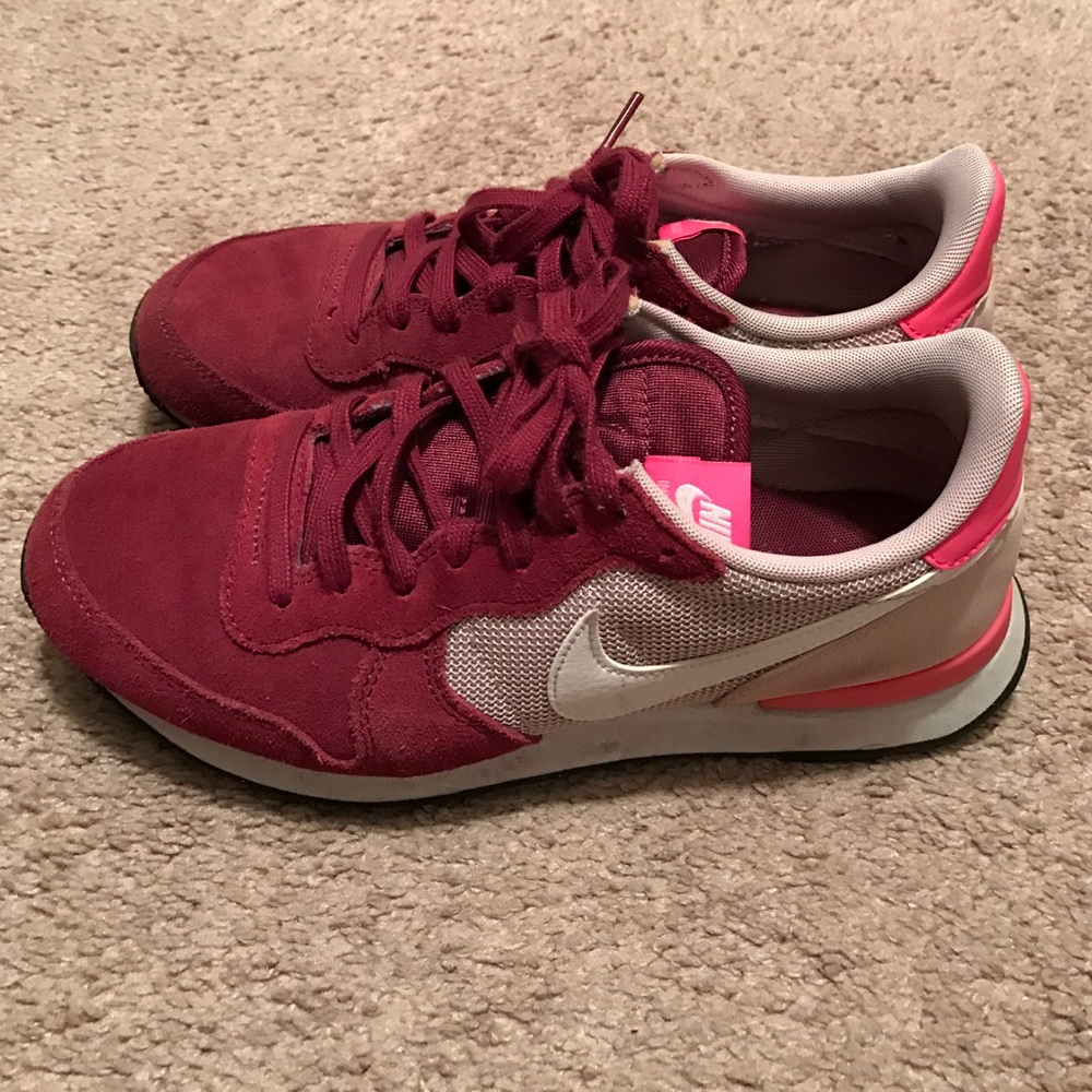 Nike