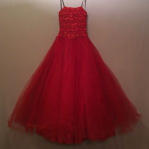 Red zip up prom dress