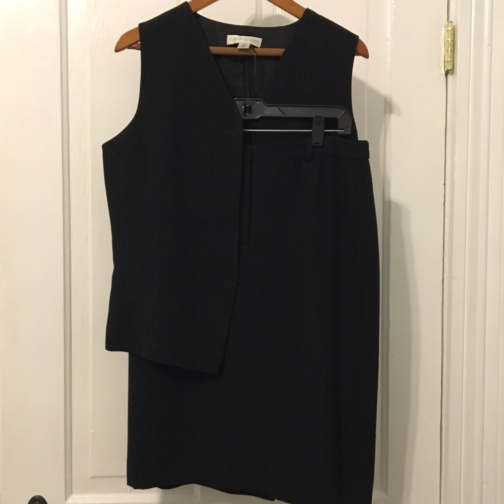 2 piece women's vest and skirt set