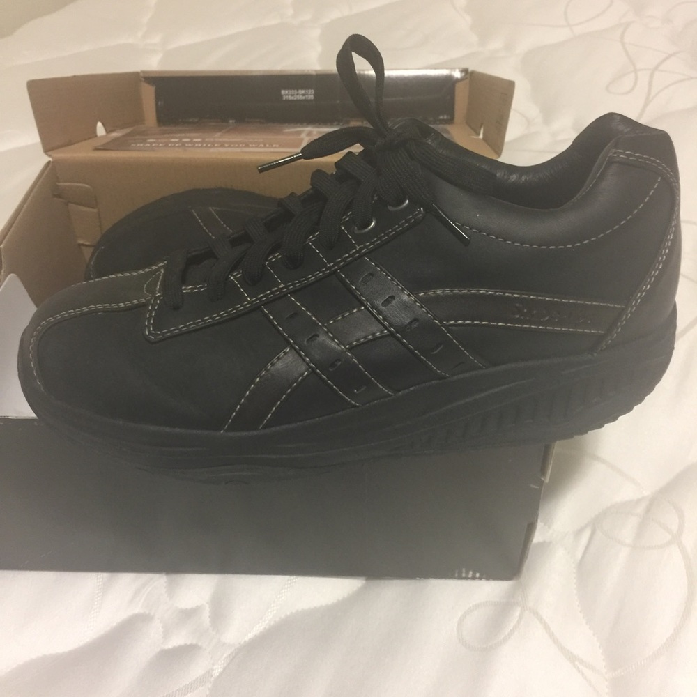 Sketchers shape-ups for men