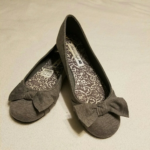 American Eagle Outfitters Shoes - American Eagle gray ballet flats