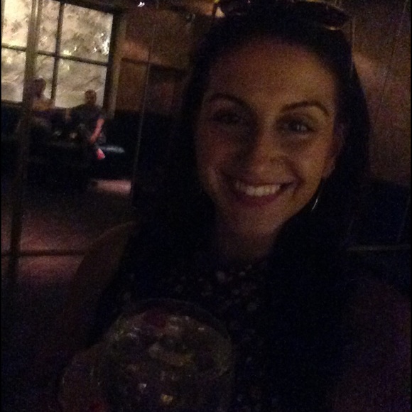 Meet your Posher, Jackie - Picture 1 of 1