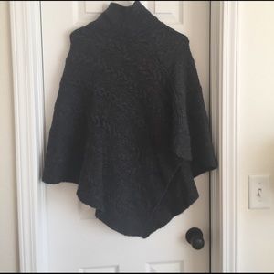 Inis Crafts 100% Merino Wool poncho