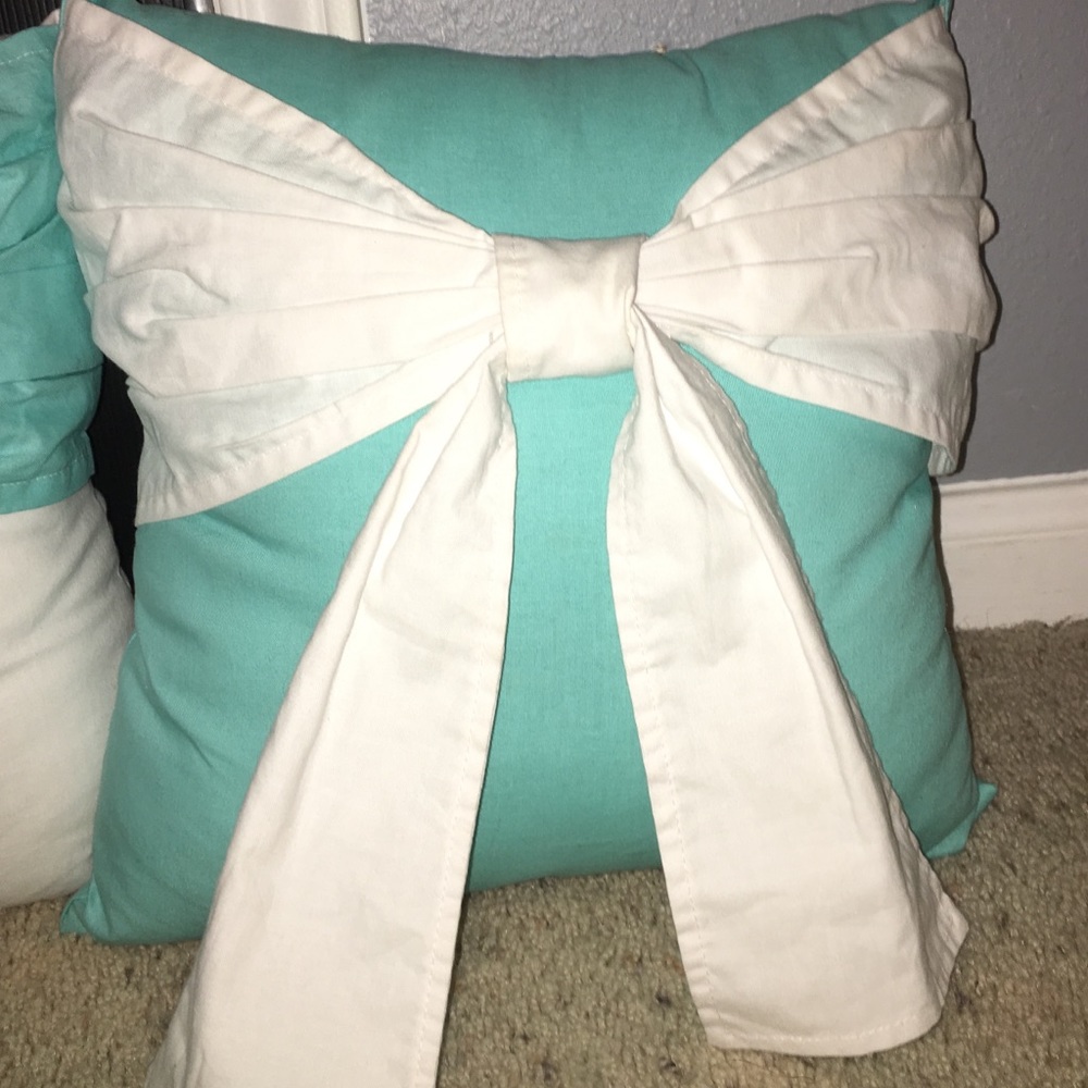 Pillows - Picture 2 of 3