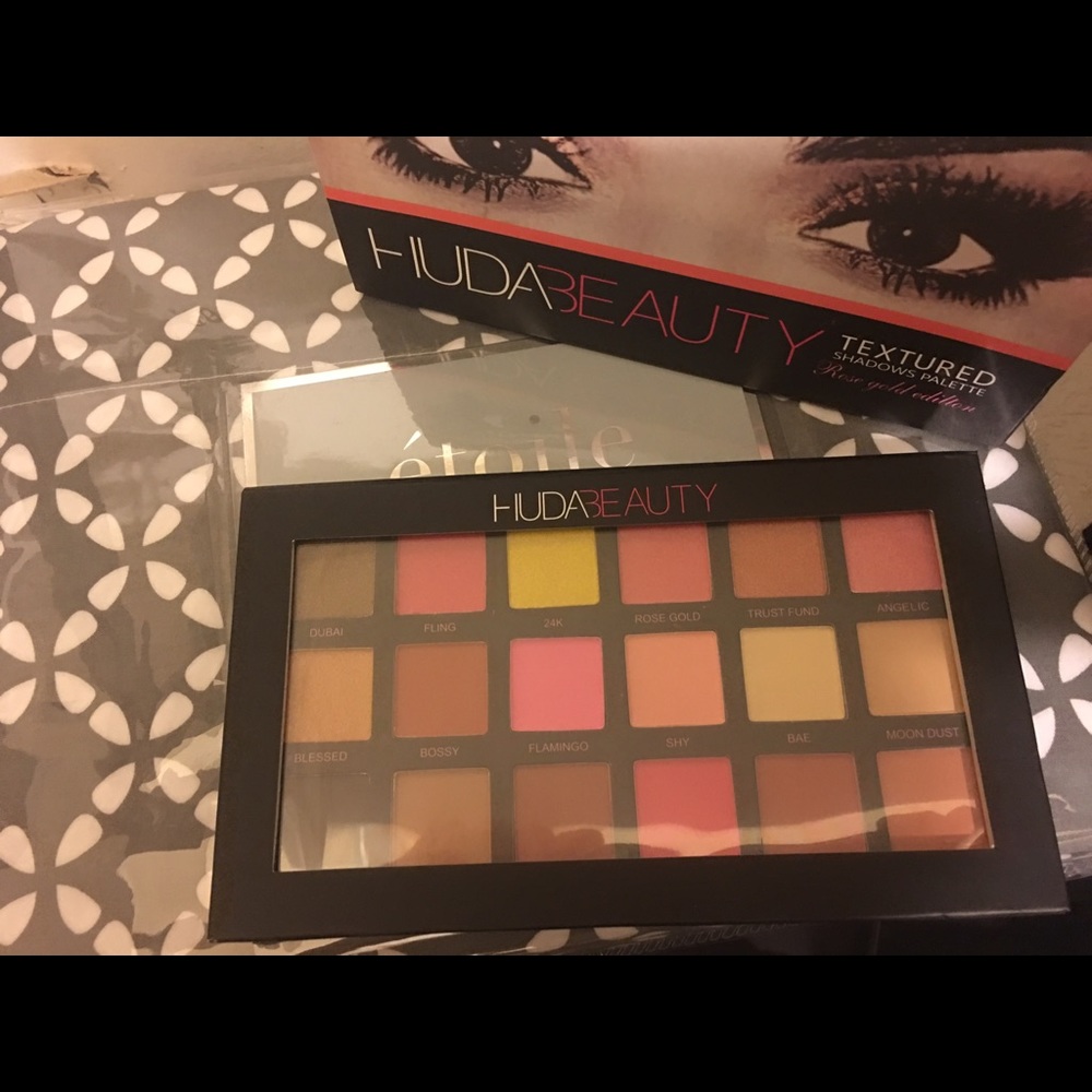 Huda beauty inspired  rose gold edition more pics.