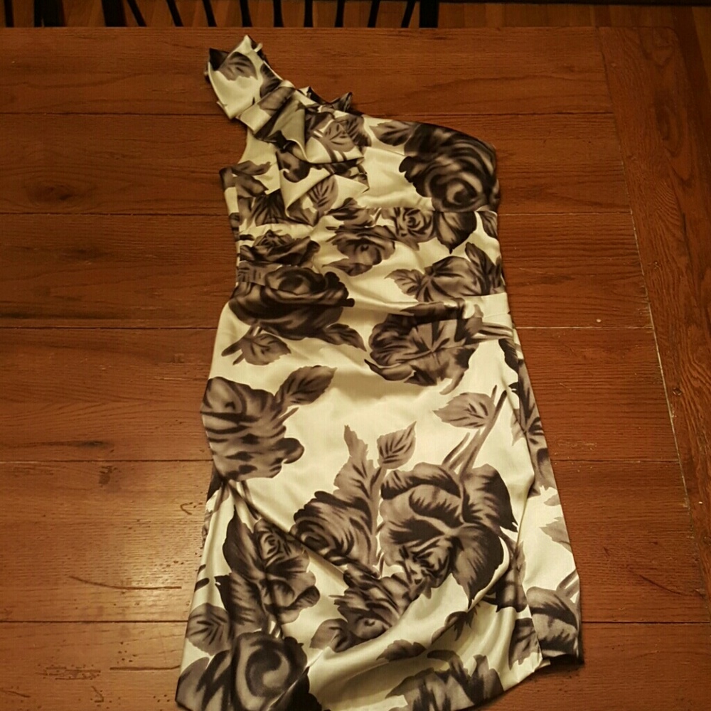One shoulder black and white dress