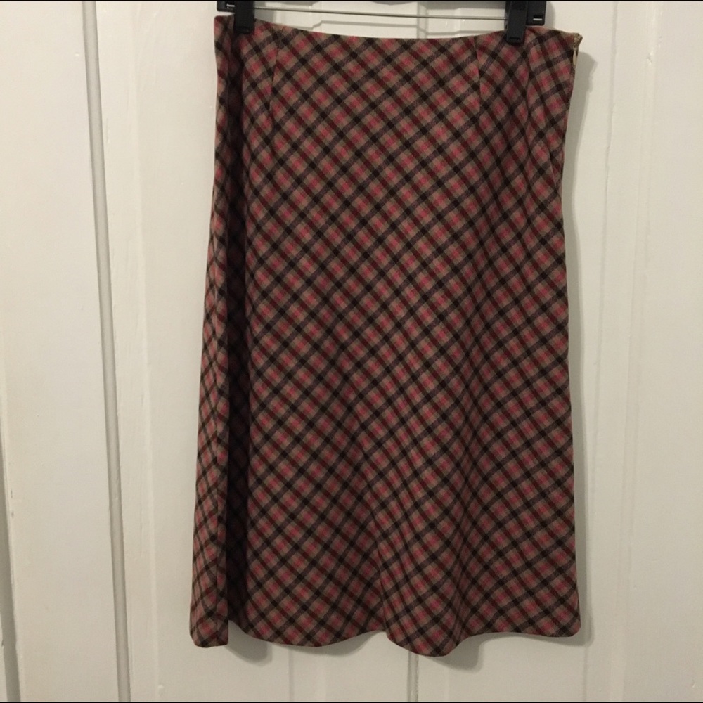Casual Corner Women's A-line skirt