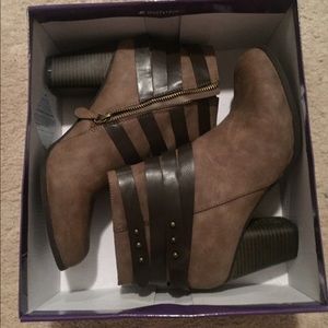 Taupe heel booties