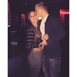 Meet your Posher, Eme