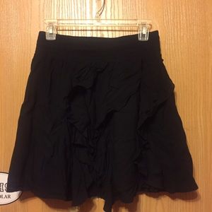 Ruffle tier mini skirt