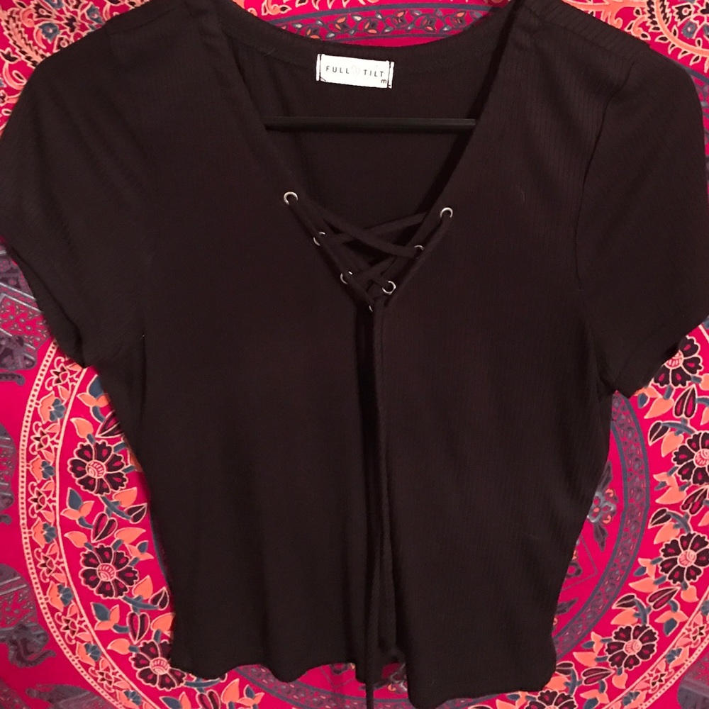 lace up crop top