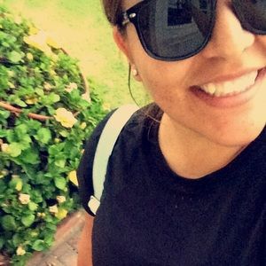 Meet your Posher, Vanessa