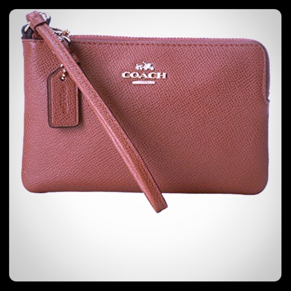 NWT COACH SADDLE BROWN ZIP WRISTLET