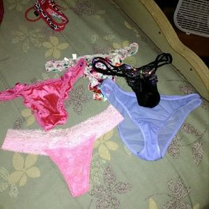 Thong bundle