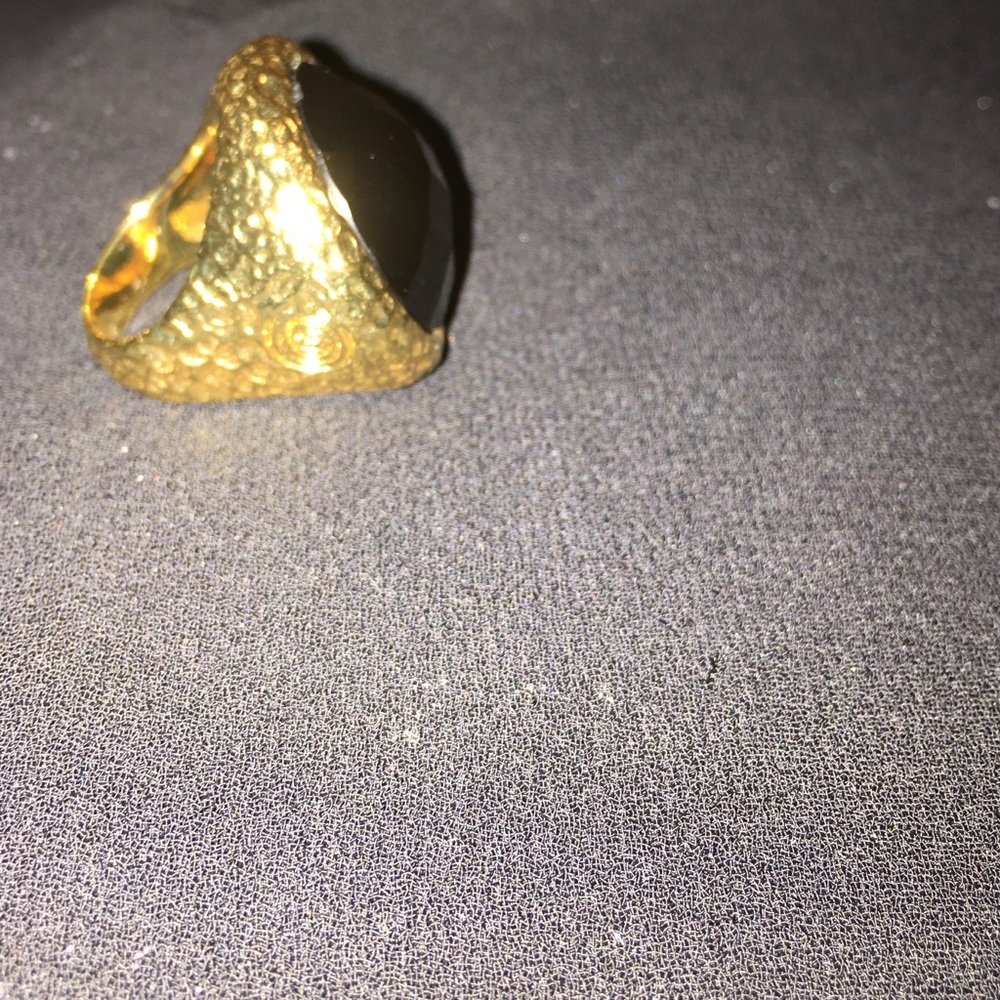 Ring - Picture 4 of 4