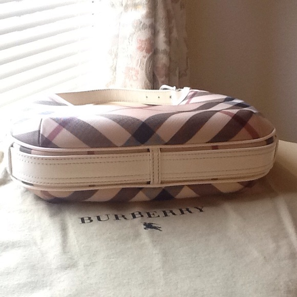 Burberry Small Check Hobo - Picture 3 of 4