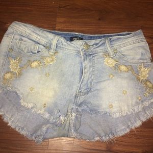 Rue 21 jean shorts high waisted size: 5/6
