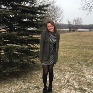 Meet your Posher, Leah