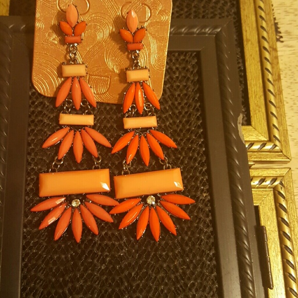 Statement Coral/Orange Earrings - Picture 3 of 3