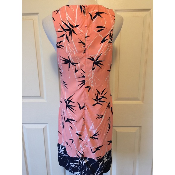 BANANA REPUBLIC LEAF PRINT DRESS - Picture 3 of 4