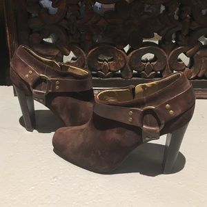 Jessica Simpson Booties. 4.5" heels.