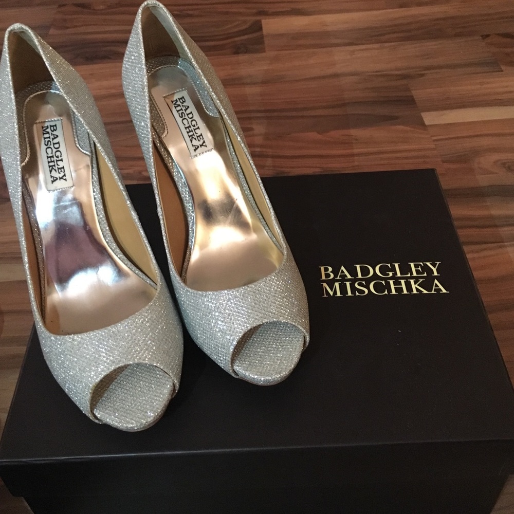 *SALE* Badgley Mischka Peep Toe Pumps - Silver