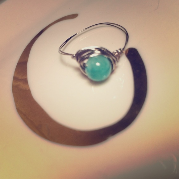 🔴 GENUINE AQUA AURA CRYSTAL QUARTZ RING - Picture 2 of 5