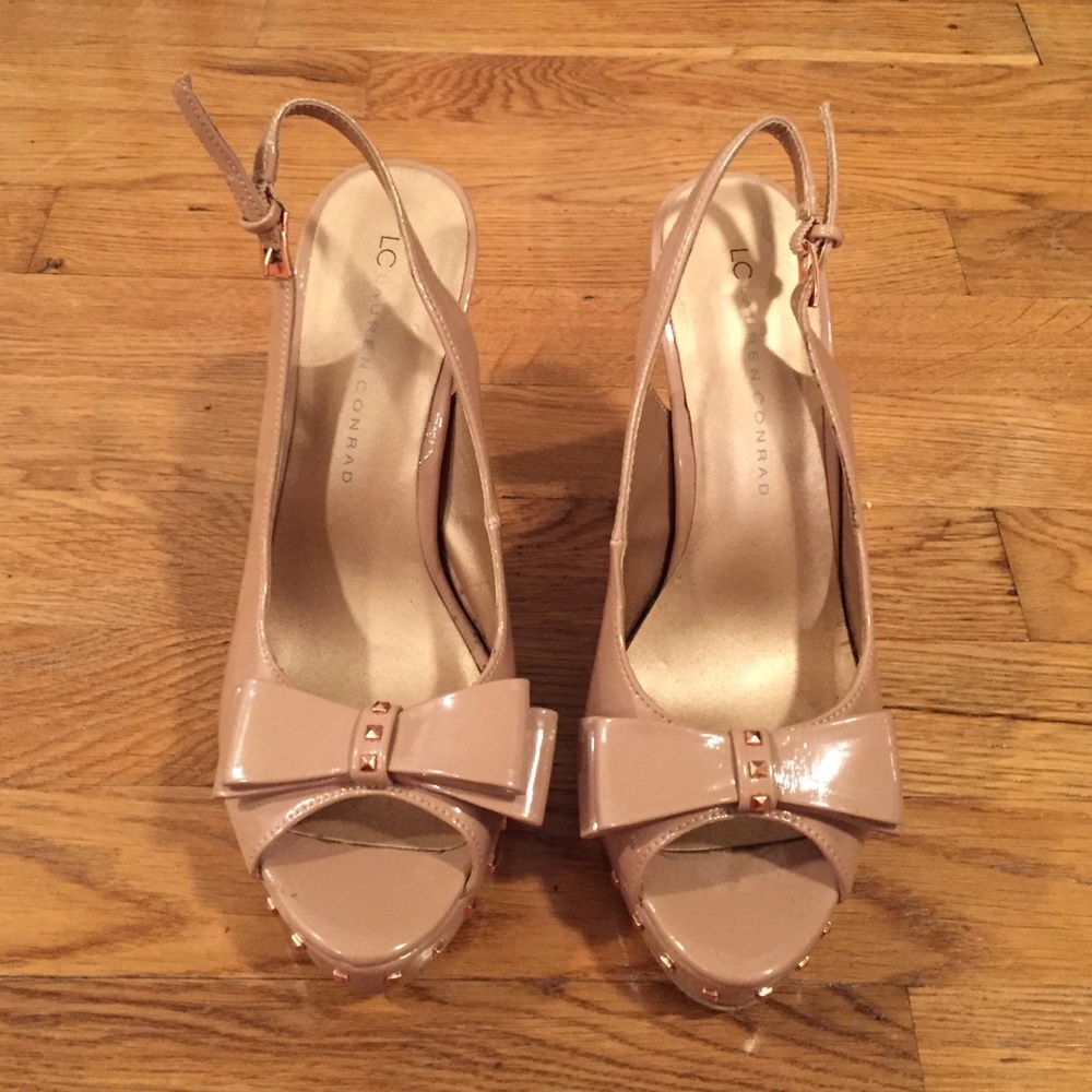 LC Lauren Conrad Nude Heels