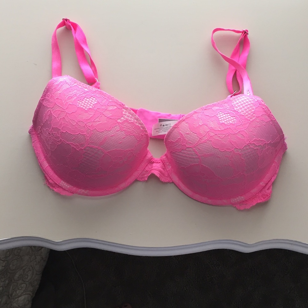Victoria Secret Biofit Uplift Hot Pink Lace Bra
